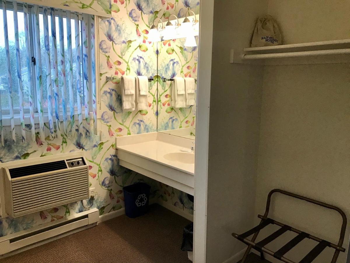 Main Street Motel 鱼溪 外观 照片